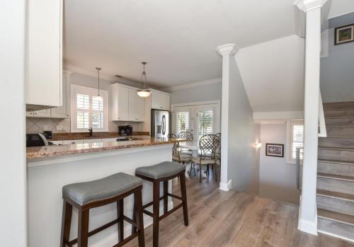 Bella Luna by Compass Resorts – Destin, FL