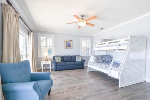 Bella Luna by Compass Resorts – Destin, FL