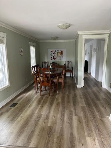 Crystal Beach home in Niagara in ฟอร์ท เอรี (ON)