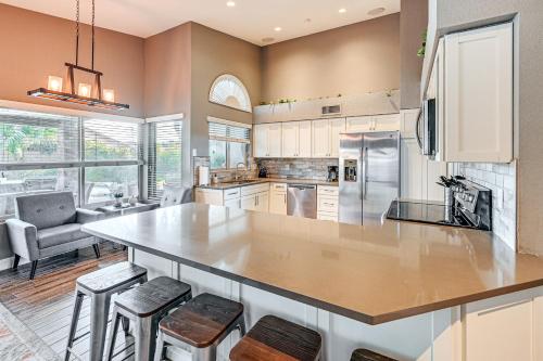 Upscale Tempe Abode with Heated Saltwater Pool and BBQ - image 4