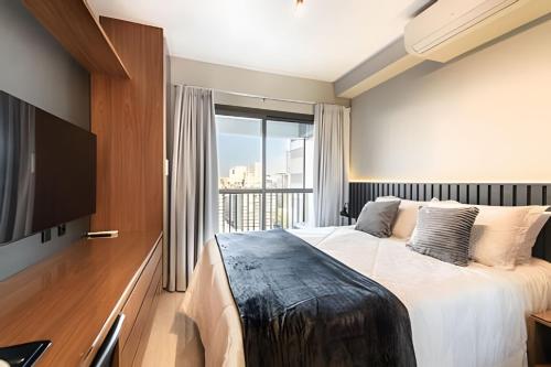 BHaus Setin Nova Republica - Studio 30m2 com Varanda - Cama Queen - Vista Incrível da Praça e Skyline 16o andar - Academia - Piscina - Lavanderia - Coworking - Portaria 24h - Em frente ao metrô - SR8, Сан-Паулу (фото 6)