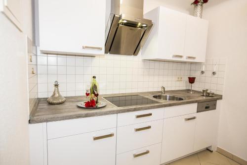 Kitchen, Apartmenthaus Sonnenblick in Binz - Parkplatz kostenlos in Ostseebad Binz
