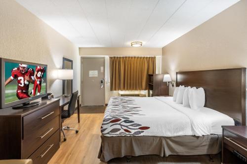Red Roof Inn Danville PA - image 2