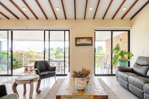 Exclusiva casa de 3habs con Jacuzzi y vistas espectaculares en Pereira in Mundo Nuevo