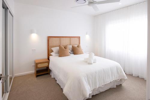 Olas Villa 6 - Plunge Pool & Walk to Beach, Anna Bay (foto 4)