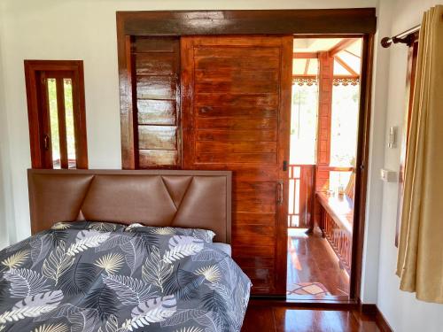 mountain view fishing sport & homestay in Wattana Nakhon