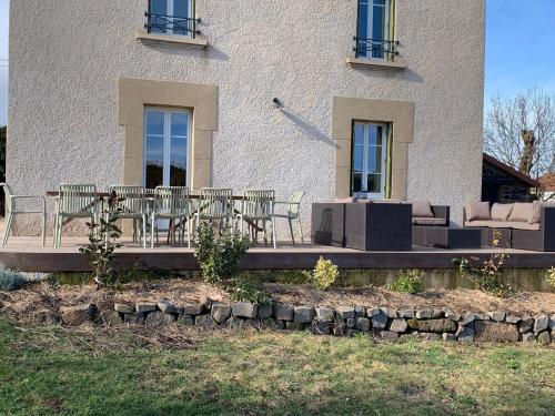 Gîte rénové campagne chic, 6 chambres pour 13 pers., jardin, terrasse, Haute-Loire - FR-1-582-527 (Gite renove campagne chic, 6 chambres pour 13 pers., jardin, terrasse, Haute-Loire - FR-1-582-527) in Saint-Berain