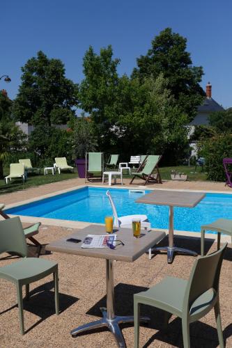 Hotel Les Tilleuls, Bourges - 수영장