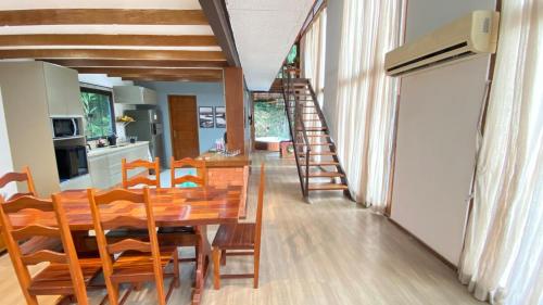 Vargem House in Vargem Grande