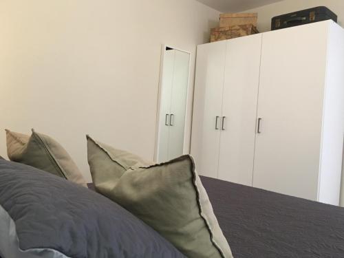 Studios Coll - image 10