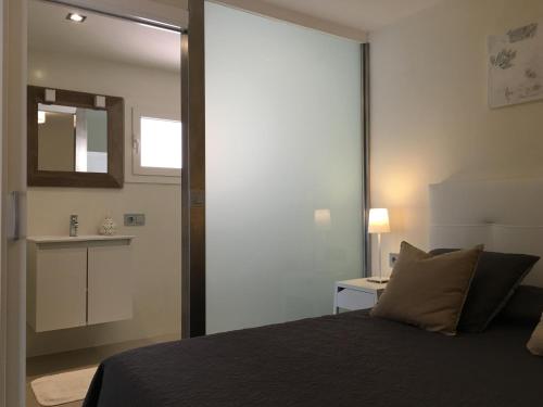 Studios Coll - image 7