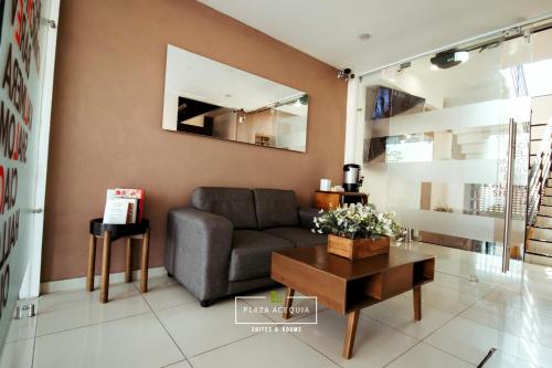 A11 EXECUTIVE SUITE at IZCALLI - TEPOTZOTLAN Families, Tourists & Travelers Choice Students Companies Executives WELCOME!!! 5min Izcalli-15min Esmeralda-20min Sátelite-25min AIFA