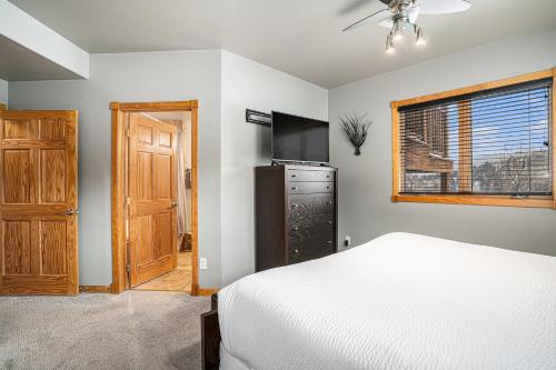 Nakai Peak 41B Condo - image 14