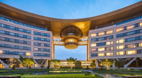 Tianfu Joyhub Air Hotel - image 5
