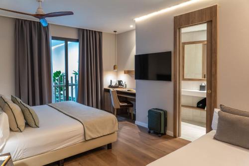 Triple Room