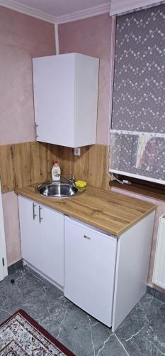 厨房, Sobe Amar in 图兹拉