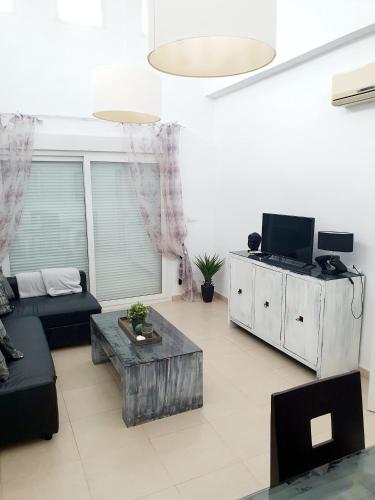Villa mit privatem Pool, zentrumsnah, Рольдан (фото 6)