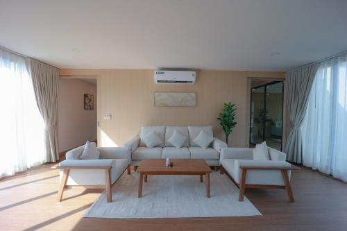 Vela villa khaoyai near Khao Yai National Park