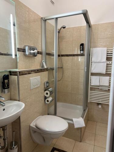 Comfort Double Room image 9