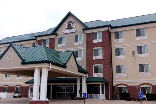 Town & Country Inn And Suites