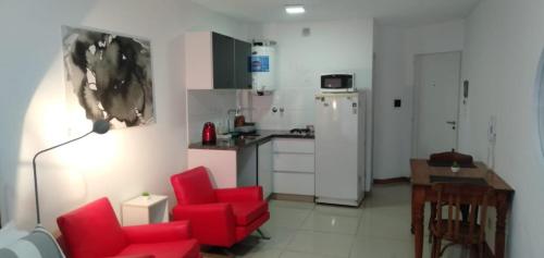 One-Bedroom Apartment image 6