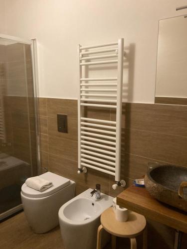 Double Room image 10