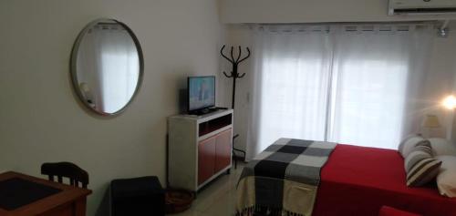 One-Bedroom Apartment image 1