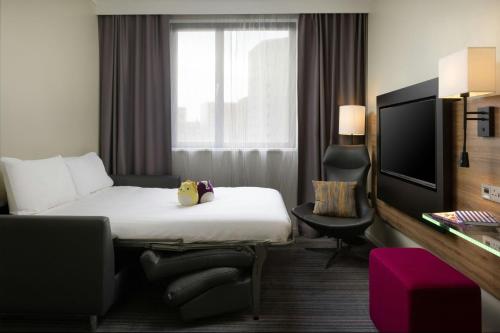 room detail thumbnail 1