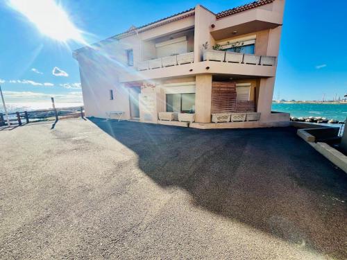 Voile de Mer - 2 Studios Bord de Mer, 2 SDB, CLIM, 5 personnes Voile de Mer - 2 Studios Bord de Mer, 2 SDB, CLIM, 5 personnes