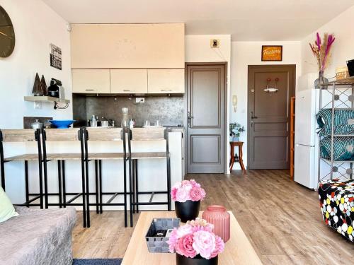 Voile de Mer - 2 Studios Bord de Mer, 2 SDB, CLIM, 5 personnes Voile de Mer - 2 Studios Bord de Mer, 2 SDB, CLIM, 5 personnes