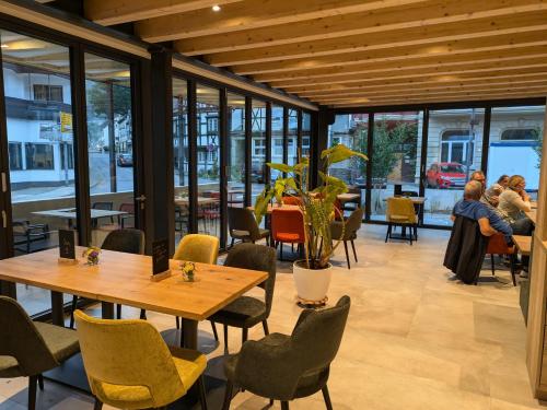 餐廳, Haus Caspari in 阿爾特納爾