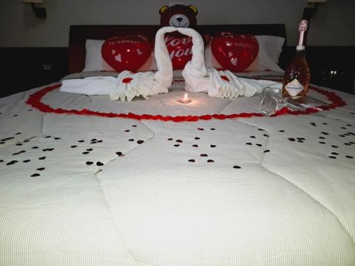 Superior Double Room with Balcony image 7