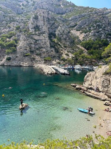 Beach, Appartement cosy dans les calanques de Marseille in Baumettes