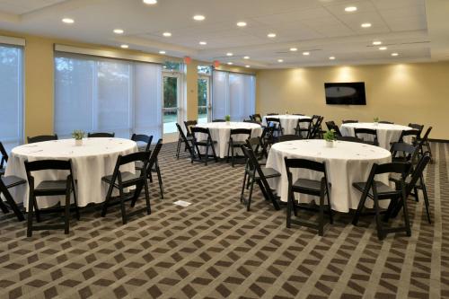 타운플레이스 스위츠 바이 마리어트 랠리-더럼 공항/모리스빌 - 회의실/연회장