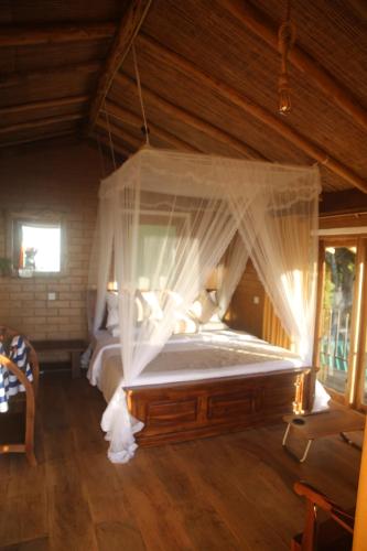 Triple Room with Mountain View image 10