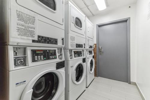 Travelodge by Wyndham Winchester - image 2