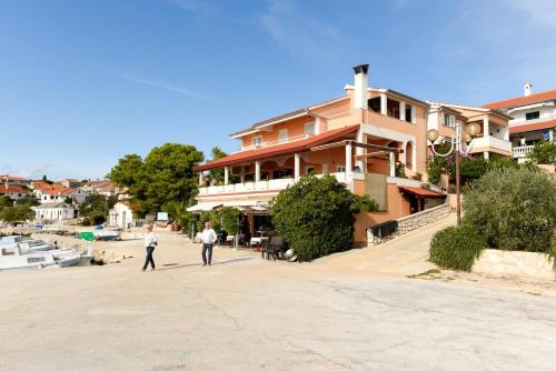 Beautiful Sea View Apartment in Zverinac