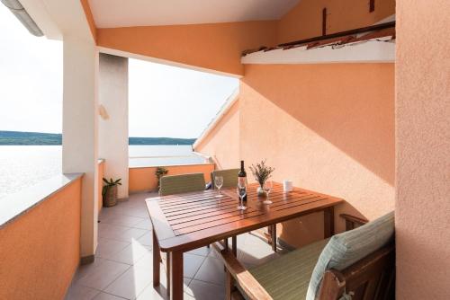Beautiful Sea View Apartment in Zverinac