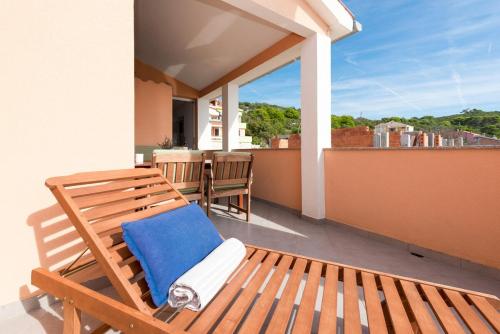 Beautiful Sea View Apartment in Zverinac