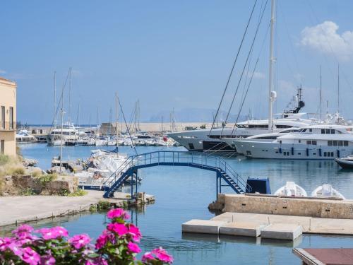 Apartment in Villa Storica Lanterna sul Mare Palermo, Palermo (Foto 11)