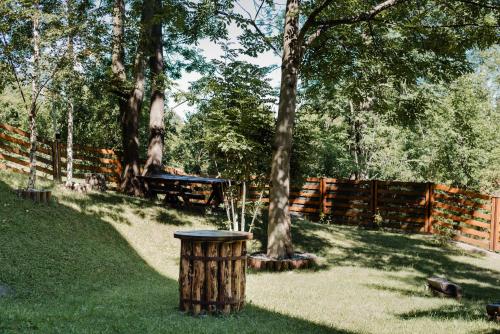 周邊環境, Forest View Chalet in 下科爾努