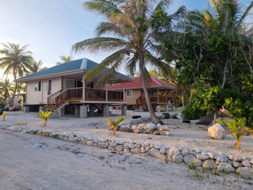 Buitenkant, Fare Tua - Meko et Kito in Fakarava