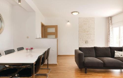 Holiday Home NIKO in Badanj