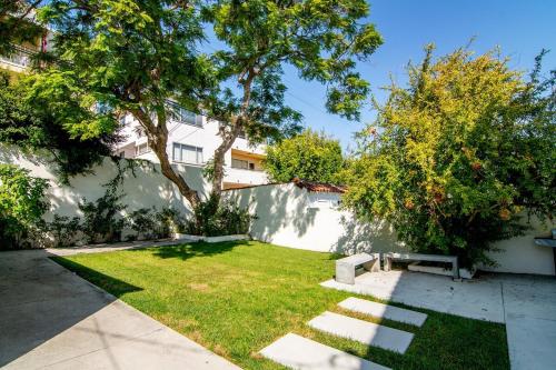 Beautiful 6BR Family 2-Story Villa With Large Backyard and Outdoor Kitchen, Los Angeles (fotografie 8)