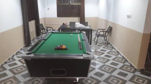 5 Bedroom House Sleeps 12 -Balcony -Hired security in أكرا