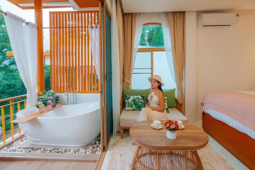 room detail thumbnail 0