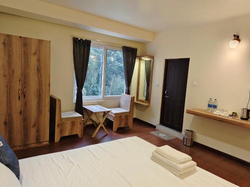 1 queen bed