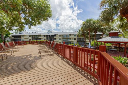 Park Shore Resort 3rd Floor Bldg.E End Unit - image 3