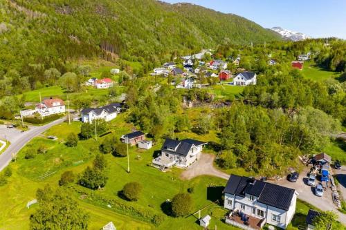 Serene Countryside Holiday Home with Fjord Views and blooming Gardens in Tverlandet
