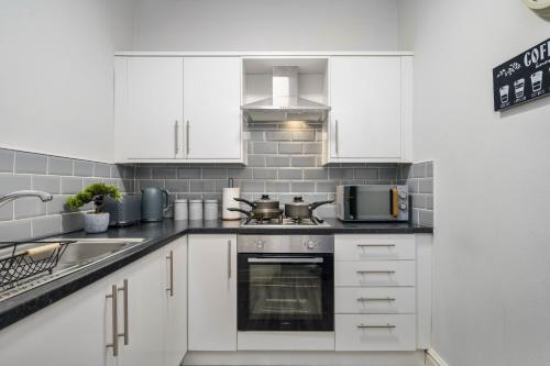 Liverpool 3 Bedroom Contractor Stay Cherry House, Liverpool (photo 5)